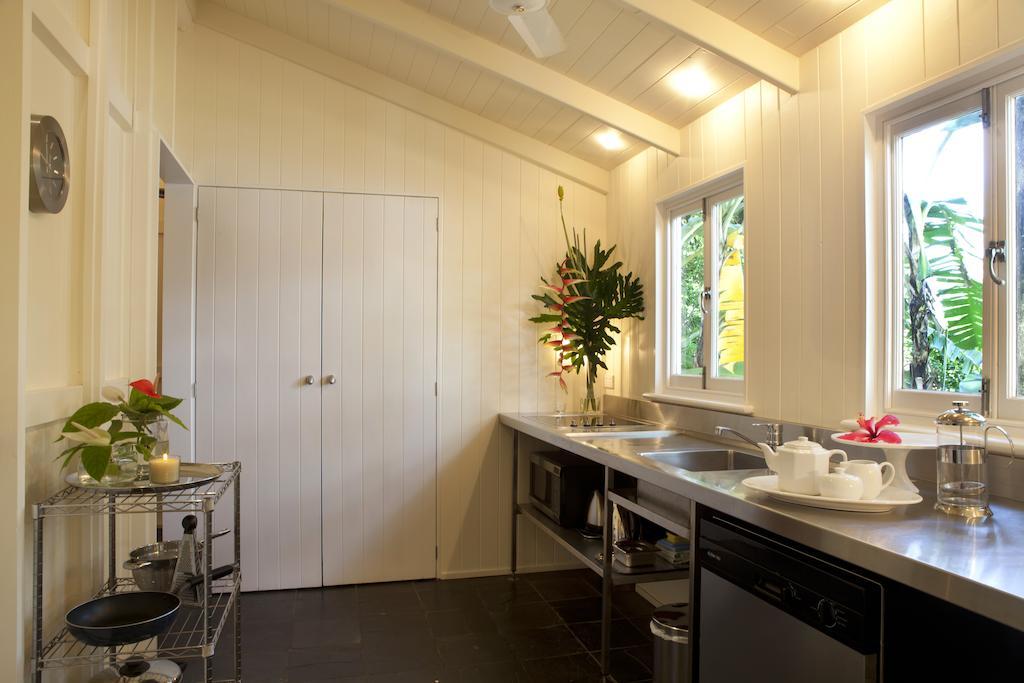 Port Douglas Cottage & Lodge Bilik gambar