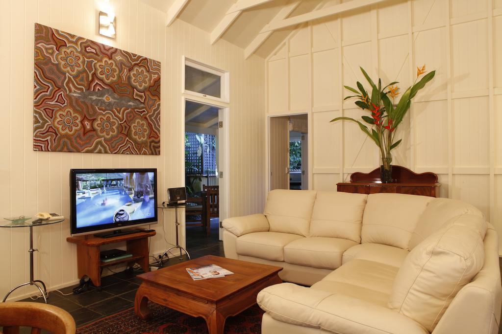 Port Douglas Cottage & Lodge Bilik gambar